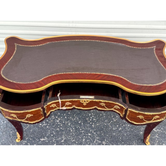 Rococo 1960s French Louis XV Rococo Bureau Plat Writing Desk For Sale - Image 3 of 10