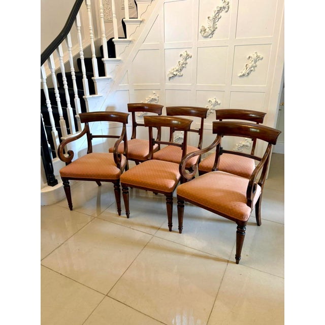 A fine quality set of six Regency mahogany dining chairs comprising four single chairs and two carvers. The set displays...