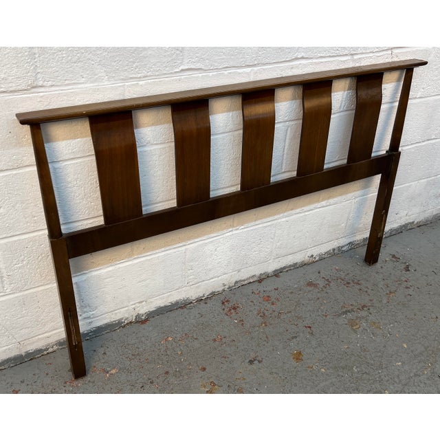 Mid-Century Modern Mid-Century Modern Vertical Slat Walnut Headboard For Sale - Image 3 of 7