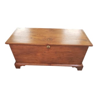 Antique Pine Blanket Chest With Dovetail Finish For Sale