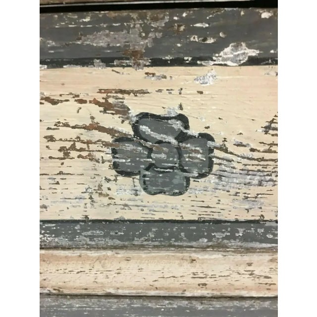 Italian Tuscan Painted Three Drawer Commode Dresser For Sale - Image 4 of 9