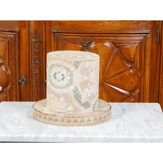 19th Century English 19th Century Victorian Period Paper Hat Box with Floral Décor For Sale - Image 5 of 12
