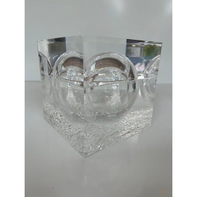 Alessandro Albrizzi 1970's Albrizzi Lucite "Cubed" Box With Interior Sphere and Textured "Ice" Base For Sale - Image 4 of 11