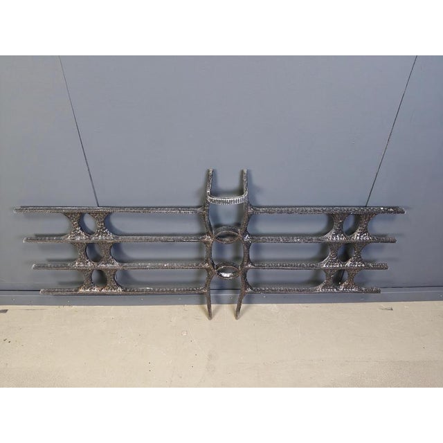 Architectural brutalist wall mounted sculpture made from cast metal. Imposing wall sculpture 1970s - Belgium Height: 90cm...