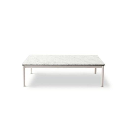 Ivory LC10 Table by Le Corbusier, Pierre Jeanneret, Charlotte Perriand for Cassina For Sale - Image 6 of 8