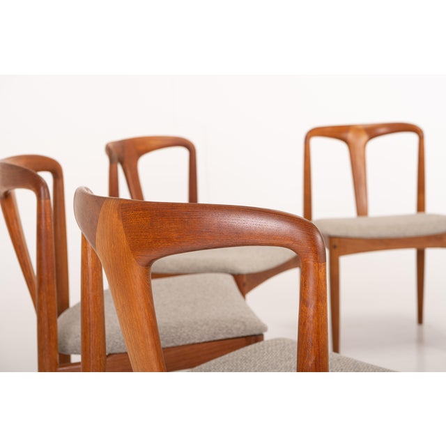 Mid-Century Modern Juliane Dining Chairs by Johannes Andersen for Uldum Mobelfabrik, 1960s, Set of 8 For Sale - Image 3 of 10