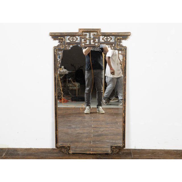 Chinoiserie Mid 20th Century English Painted Mirror with Carved Crest and Chinoiserie Inspired Motifs For Sale - Image 3 of 10