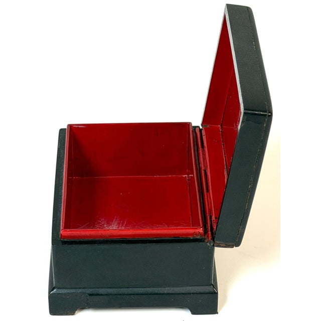 Imperial Russian Lacquered Papier-Mâché Troika Box, Lukutin Factory, 1880-1910 For Sale - Image 18 of 18