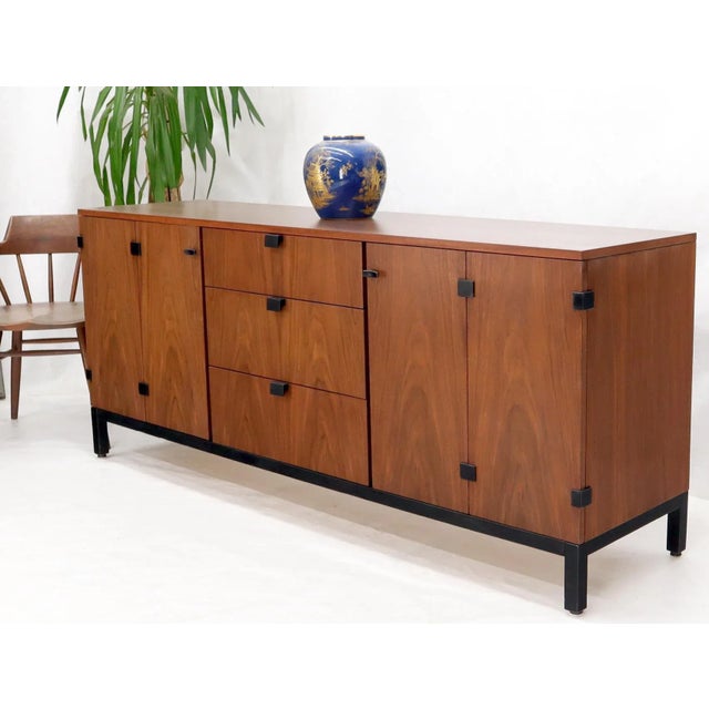 Mid 20th Century American Walnut 9 Drawers Two Doors Compartment Long Dresser Credenza Restored For Sale - Image 5 of 13