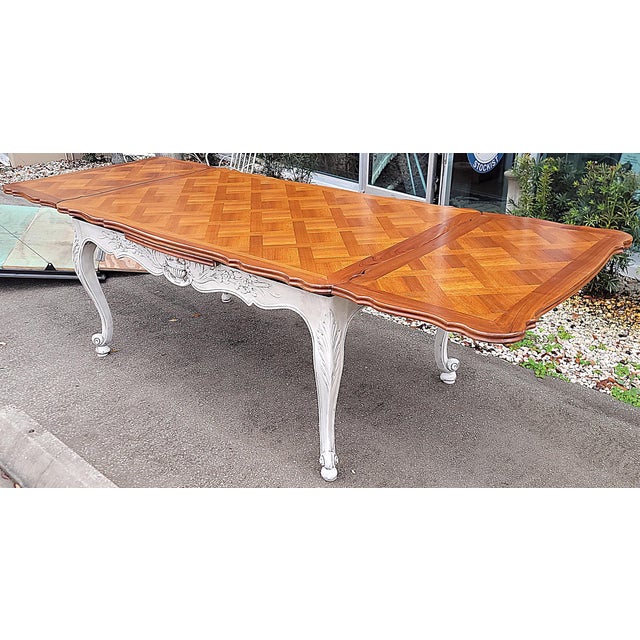 1950s French Country Draw Leaf Table in Walnut For Sale - Image 4 of 13
