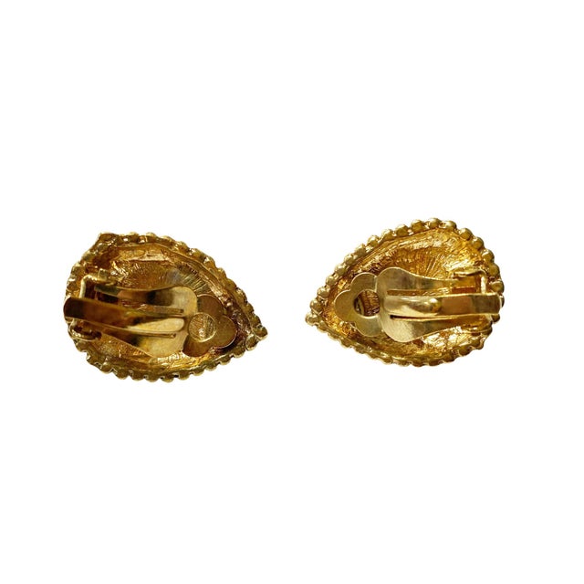 Mid-Century Modern Vintage Faux Pearl Earrings Pear Shape Rhinestones Clip on Gold Tone For Sale - Image 3 of 4