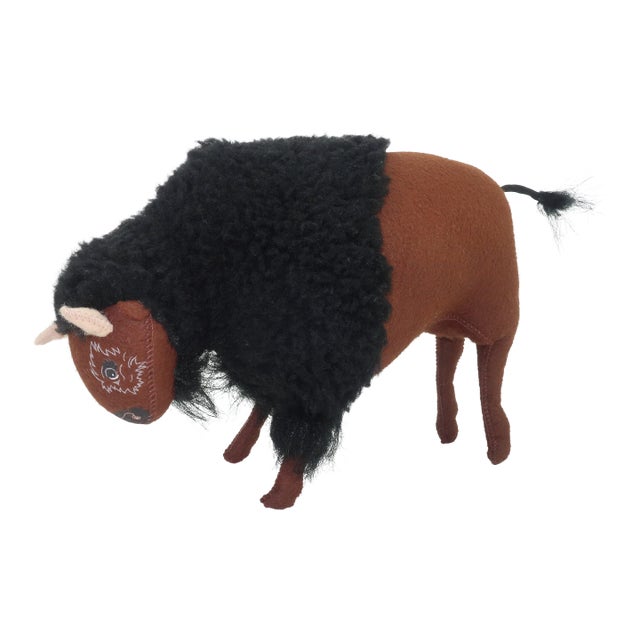 Annalee Handpainted Wool Fleece & Felt Buffalo Figure, 1997 For Sale