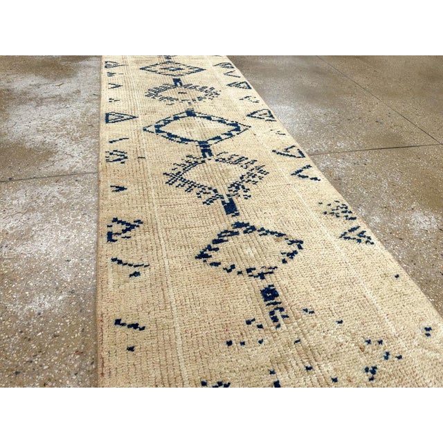 Mid 20th Century Galerie Shabab Collection Mid-20th Century Turkish Anatolian Runner For Sale - Image 5 of 10