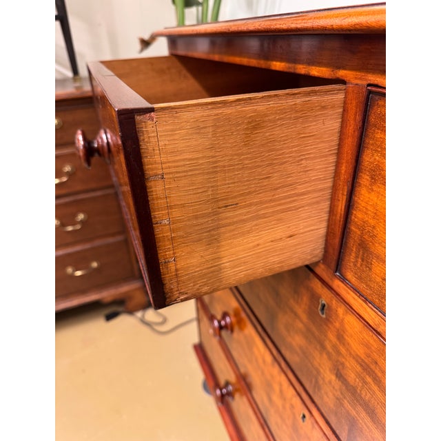 19th Century English Chest of Drawers For Sale - Image 4 of 15