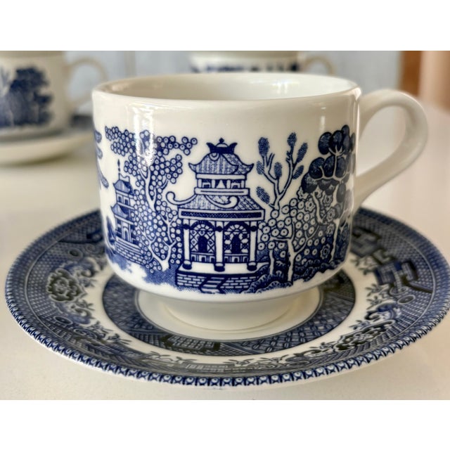Late 20th Century Blue Willow Georgian Shape Tea Cups and Saucers by Churchill of England, 18 Pieces For Sale - Image 9 of 15