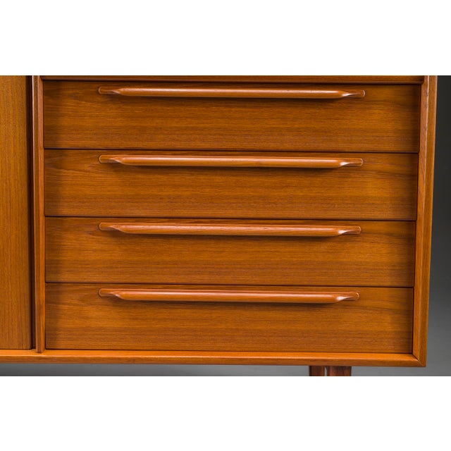 Highboard by Heinrich Riestenpatt for RT 200 Möbel, Germany, 1960s For Sale - Image 17 of 18