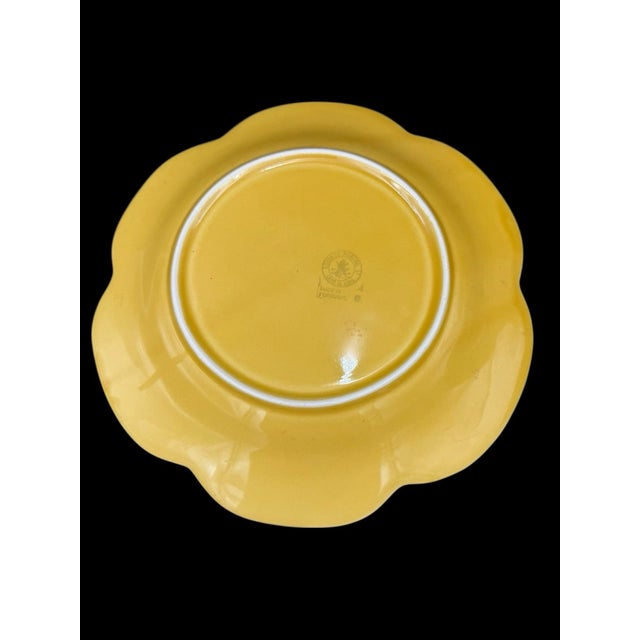Mid-Century Modern Vintage Bordallo Pinheiro Majolica Yellow Cabbage Leaf 9 1/4” Luncheon Plate For Sale - Image 3 of 3