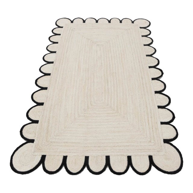 Black Scallop Edge With Solid White Jute Rug 2x3 Ft. For Sale