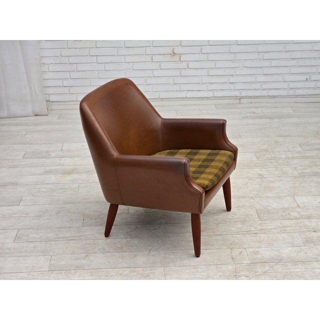 Mid-Century Modern Danish Leatherette Armchair with Teak Legs, 1970s For Sale - Image 3 of 18