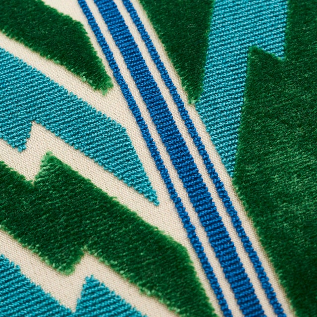 Contemporary Contemporary Schumacher X Timothy Corrigan Florentine Velvet Pillow in Emerald For Sale - Image 3 of 7