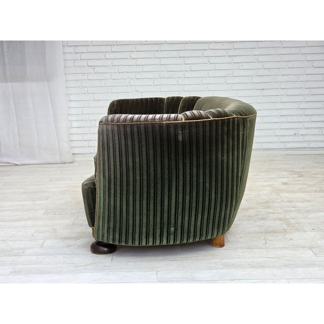 Danish 2-Seater Curved Sofa in Furniture Velour and Oak Wood, 1960s For Sale - Image 9 of 18