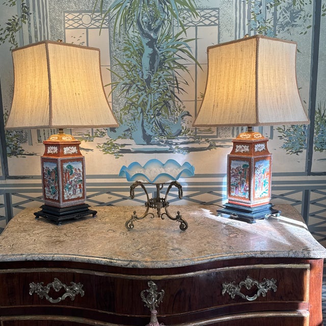 French Exceptional French Louis XVI Bronze and Ruffled Art Glass Centerpiece For Sale - Image 3 of 6