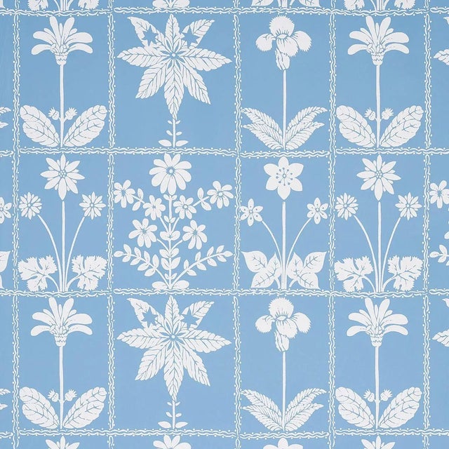 Sample - Schumacher Georgia Wildflowers Wallpaper in Blue For Sale