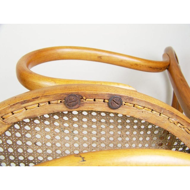 Armchair Thonet Nr.14 attributed to Michael Thonet for Thonet, 1870s For Sale - Image 9 of 11