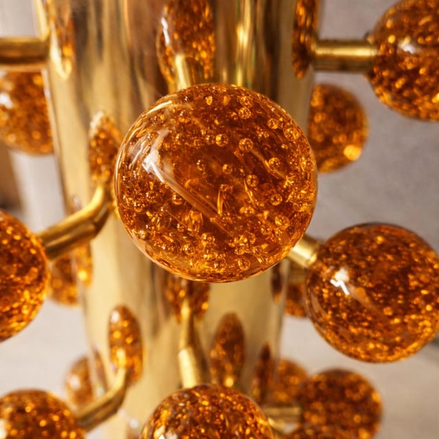 Contemporary Table Lamps in Polished Brass and Amber Glass from Justfurnituress SRL, Set of 2 For Sale - Image 3 of 10