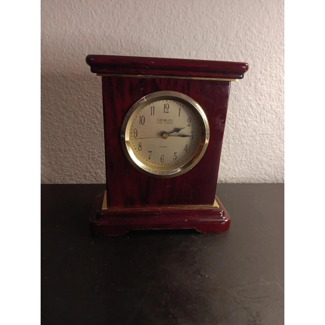 Vintage Danbury Burlwood Mahogany Finish Mantle or Desk Clock For Sale In Dallas - Image 6 of 6