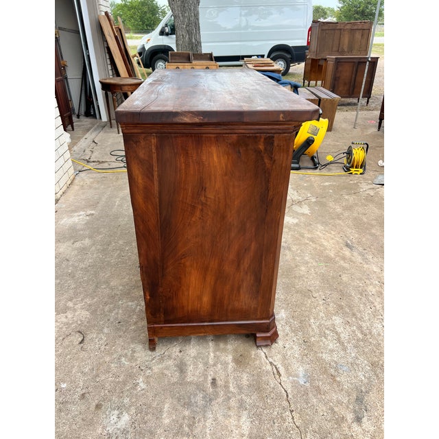 French 19th Century Louis Philippe Walnut Chest of Drawers For Sale - Image 9 of 12