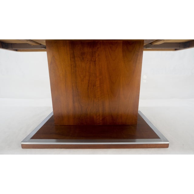Single Pedestal Base Milo Baughman Walnut Dining Table w/ 2x16" Leaves MINT For Sale - Image 11 of 15
