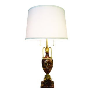1930s French Art Deco Neo Classic Brass Gilt Urn Brown Alabaster Marble Table Lamp For Sale