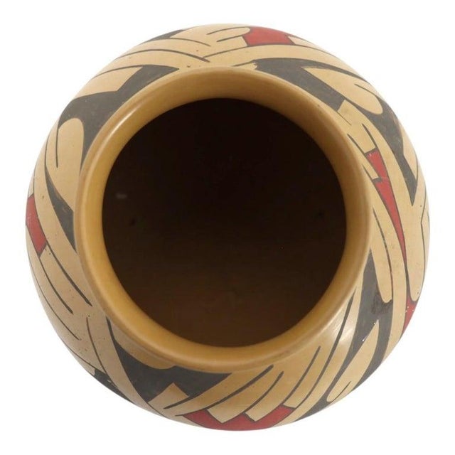 Vintage Mexican Mata Ortiz Pottery Jar Signed by Rafael Silveira C1970 For Sale - Image 9 of 9