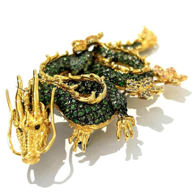 Early 21st Century Bochic Dragon Vintage Sapphire & Tasvorite Brooch Set In 18K Gold & Silver For Sale - Image 5 of 18