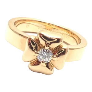Chanel 18k Yellow Gold Diamond Four Leaf Clover Ring, size 4.25