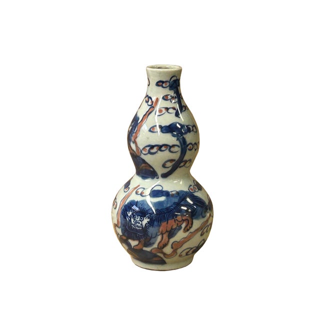 Asian 6" Blue White Foo Dog Lion Graphic Small Porcelain Gourd Shape Vase For Sale - Image 3 of 8