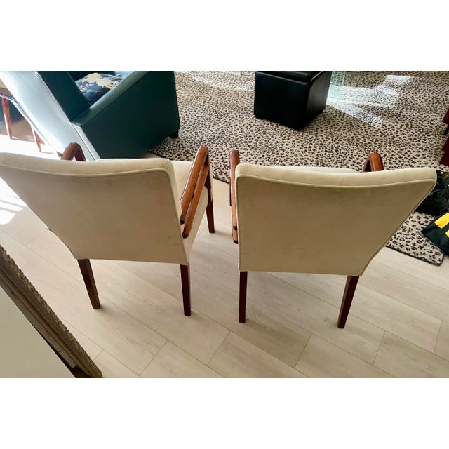 Wood 1940s Pair of Art Deco Mahogany Upholstered Chairs With Mahogany Wood Double Arms For Sale - Image 7 of 7