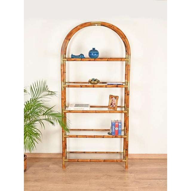 Gold Large Italian Arch Shelf in Rattan and Brass, 1970s For Sale - Image 8 of 17