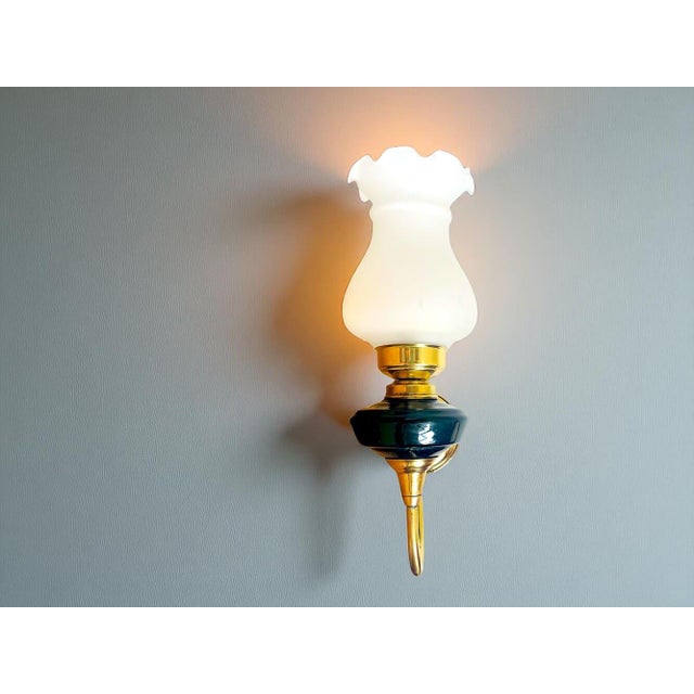 1960s Art Nouveau Style Brass Wall Sconce with Frosted Glass Tulip Lampshade, 1960s For Sale - Image 5 of 9