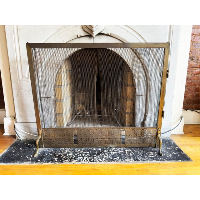 Mid-Century Modern Mid-20th Century Brass French Provencial Style Mesh Fireplace Screen For Sale - Image 3 of 7