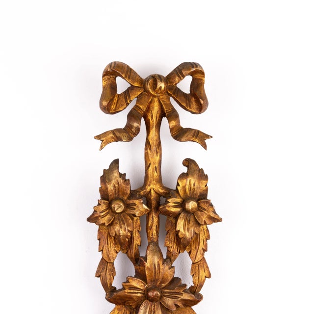 Rococo Giltwood Convex Mirror with Bow and Ribbon Good condition.