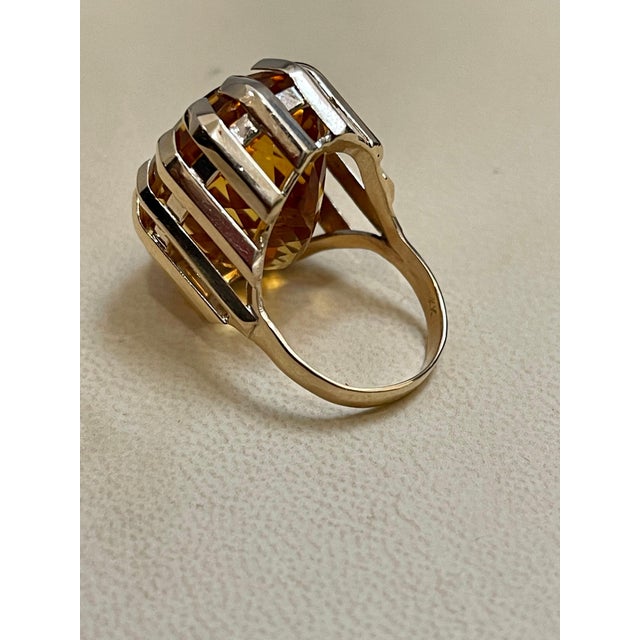 2010s 42 Carat Natural Oval Citrine Cocktail Ring in 14 Karat Yellow Gold, Estate For Sale - Image 5 of 18
