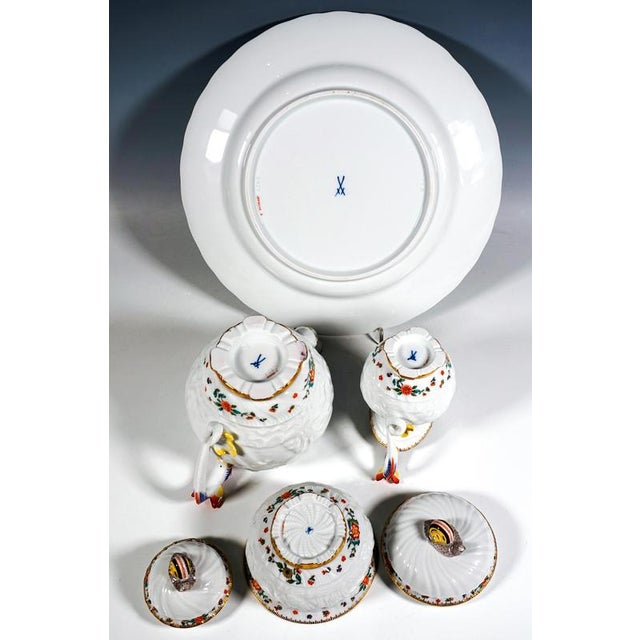 20th Century Swan Tea or Coffee Service with Indian Flowers for 6 from Meissen, Set of 22 For Sale - Image 4 of 11
