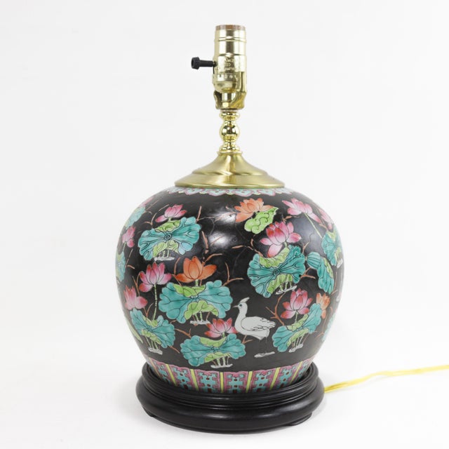 Black Famille Rose Porcelain Table Lamp With Lotus and Crane Motif For Sale - Image 4 of 12