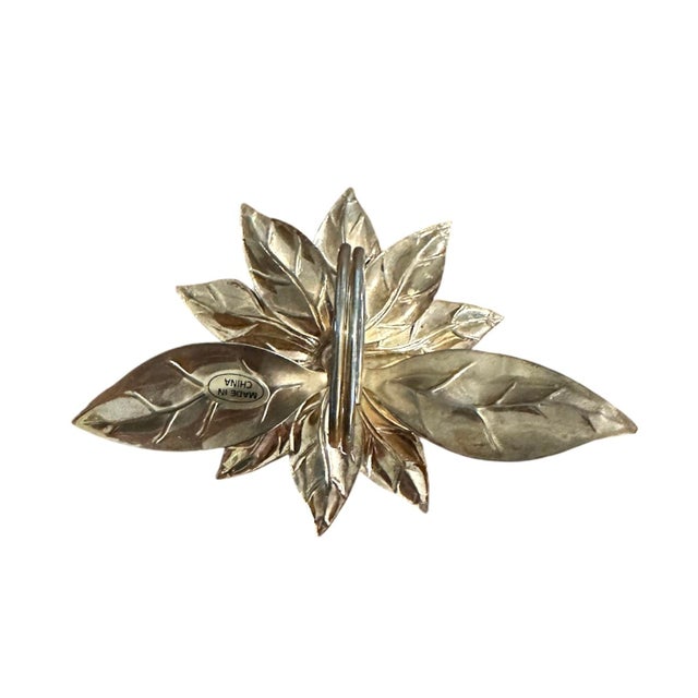 Hollywood Regency Vintage Brass Tole Poinsettia Napkin Rings, a Set of 4 For Sale - Image 3 of 4
