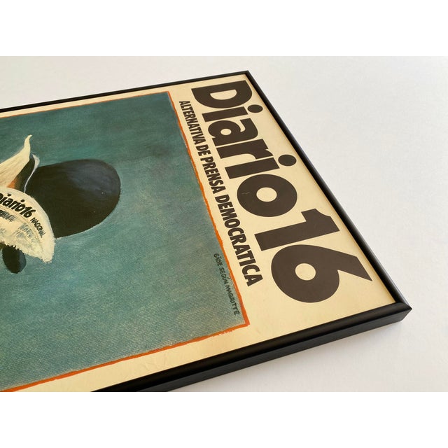 Reinhard Gade " Diario 16 : Alternativa De Prensa Democratica " Vintage 1979 Surrealist Lithograph Print Framed Spain Democracy Political Poster For Sale - Image 10 of 14
