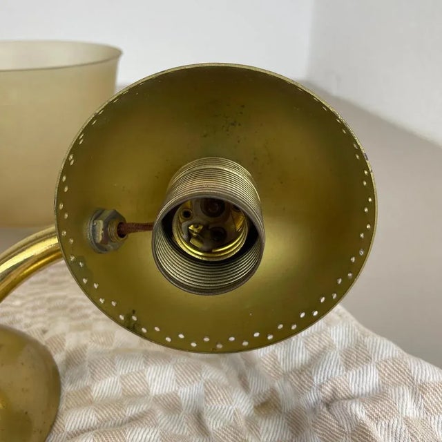 Minimalist Brass and Glass Theatre Wall Light in the style of Stilnovo, Italy, 1920s For Sale - Image 18 of 18