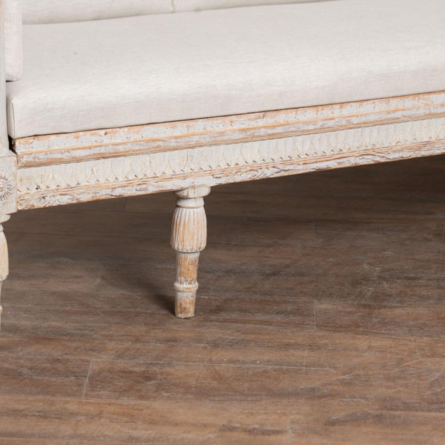 Early 19th Century White Swedish Gustavian Bench Settee With Egg and Dart Carving For Sale - Image 11 of 13