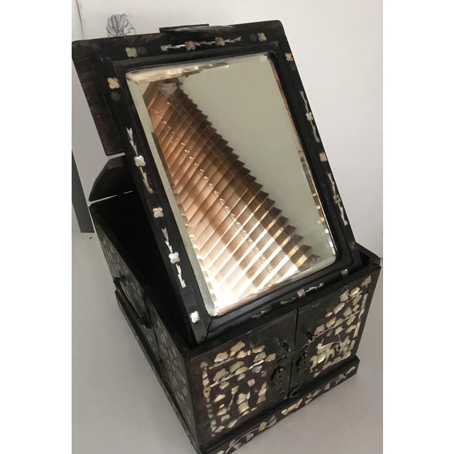 Black Chinese Qing Dynasty Mother of Pearl Shell Inlay Hardwood Jewelry Box With Shell For Sale - Image 8 of 10